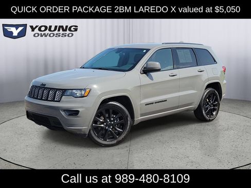 Used 2021 Jeep Grand Cherokee Laredo X AWD/4WD image 1