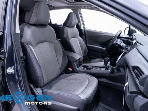 Used 2024 Subaru Crosstrek 2.0i Premium image 47