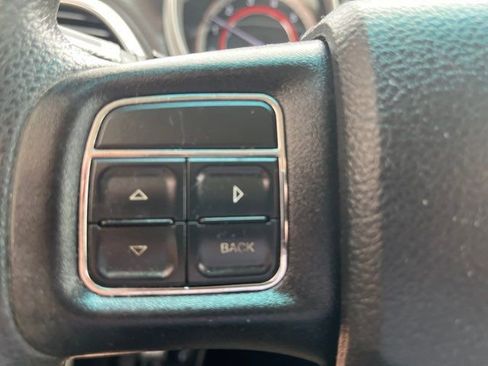 Used 2012 Dodge Journey SXT w/ Flexible Seating Group image 19