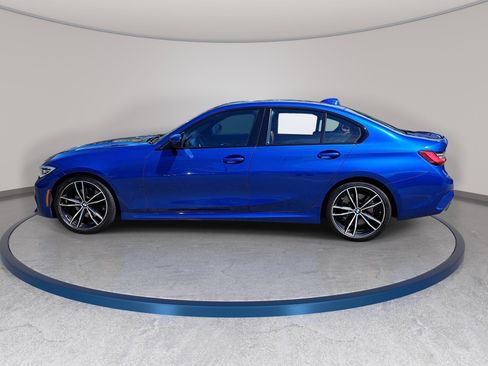 Used 2022 BMW 330i Sedan w/ M Sport Package RWD image 8