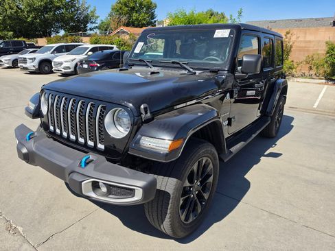 Used 2023 Jeep Wrangler Unlimited Sahara AWD/4WD image 1