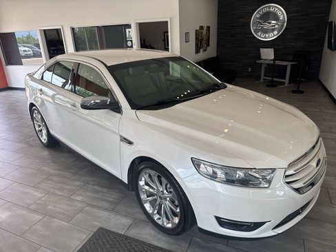 Used 2013 Ford Taurus Limited FWD image 6