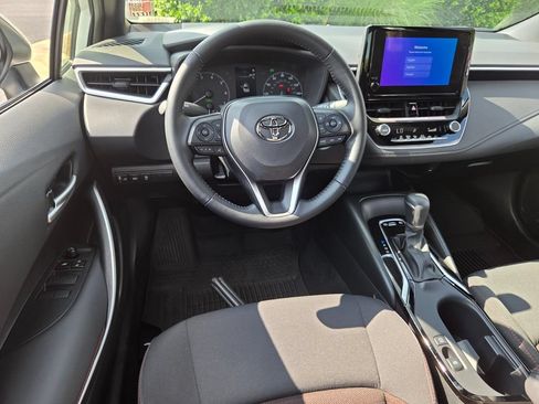 Certified 2025 Toyota Corolla SE FWD image 7