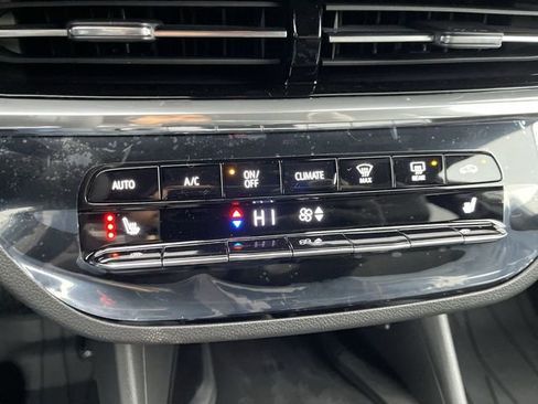 New 2026 Buick Envista Avenir image 18