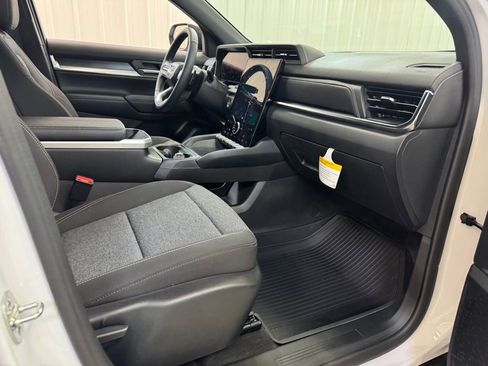 New 2026 GMC Terrain Elevation w/ LPO, Floor Liner Package image 26