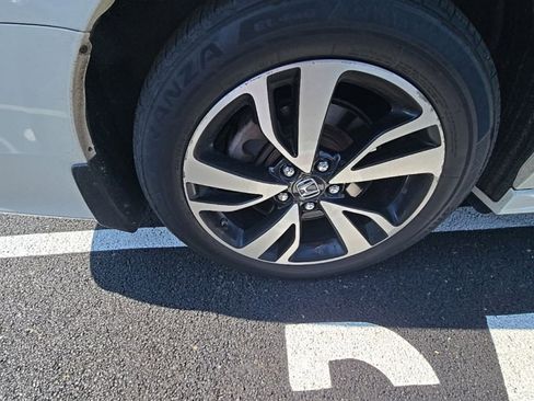 Used 2018 Honda Odyssey Elite image 15