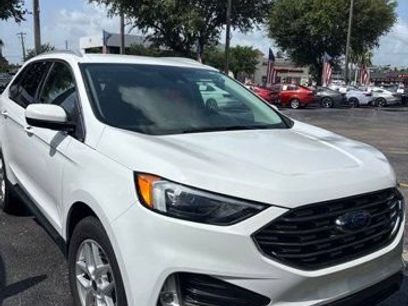 Used 2022 Ford Edge SEL w/ Convenience Package