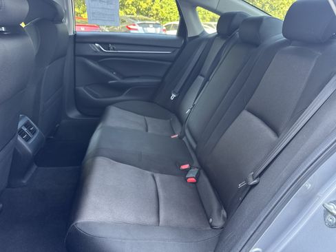 Used 2018 Honda Accord EX image 10
