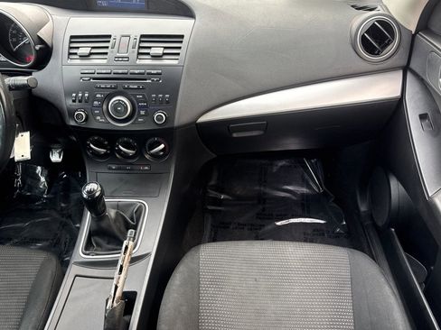 Used 2013 MAZDA MAZDA3 i SV image 27