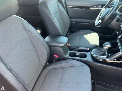 Used 2022 Kia Seltos S FWD image 11