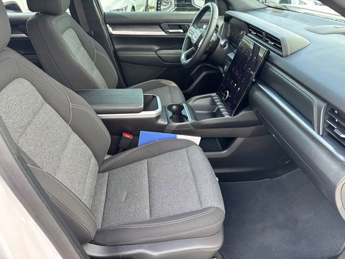 Used 2025 GMC Terrain Elevation image 16