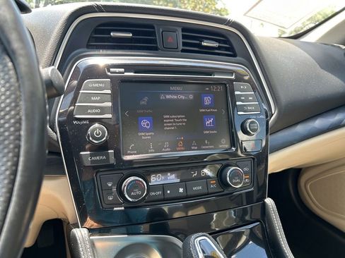 Certified 2023 Nissan Maxima Platinum w/ Sport Mat Group FWD image 34
