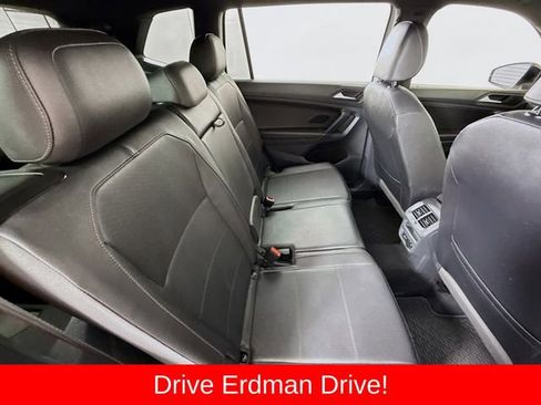 Used 2020 Volkswagen Tiguan SE R-Line FWD image 28