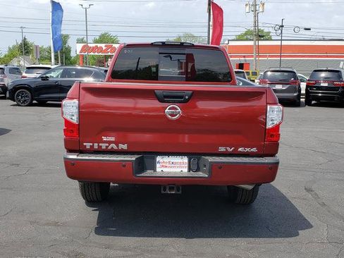 Used 2017 Nissan Titan SV AWD/4WD image 6