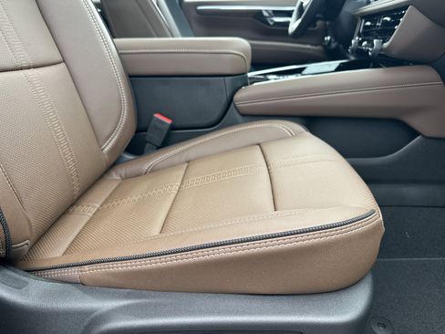 New 2026 Chevrolet Tahoe High Country image 15