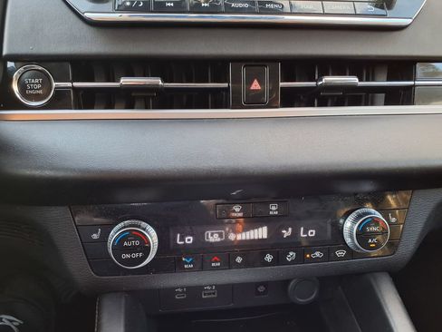 Used 2022 Mitsubishi Outlander SEL AWD/4WD image 29