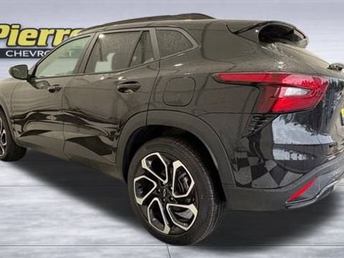 New 2026 Chevrolet Trax RS w/ Driver Confidence Package image 2