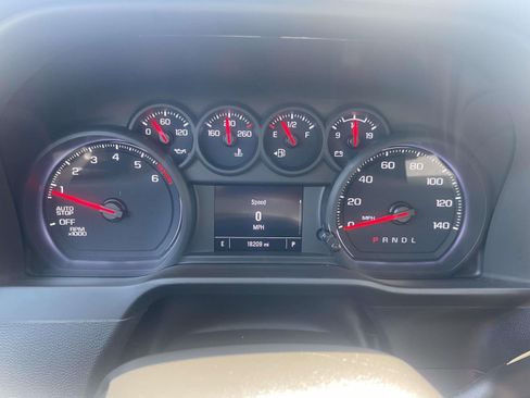 Used 2024 Chevrolet Silverado 1500 Custom RWD image 19