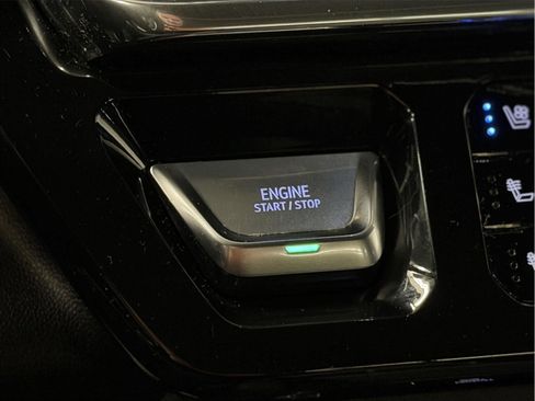 Certified 2025 GMC Sierra 3500 Denali w/ Denali Reserve Package image 25