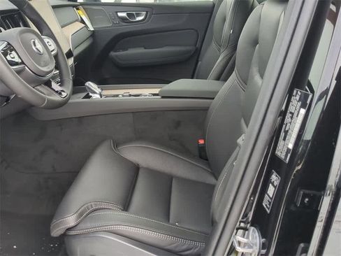 New 2026 Volvo XC60 B5 Ultra w/ Protection Package Premier image 15