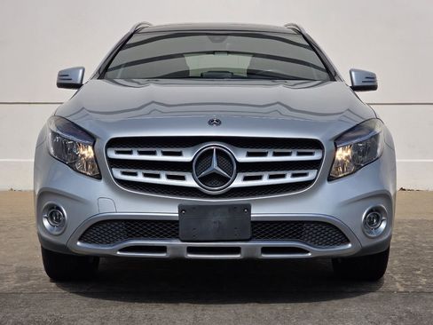 Used 2018 Mercedes-Benz GLA 250 4MATIC image 7