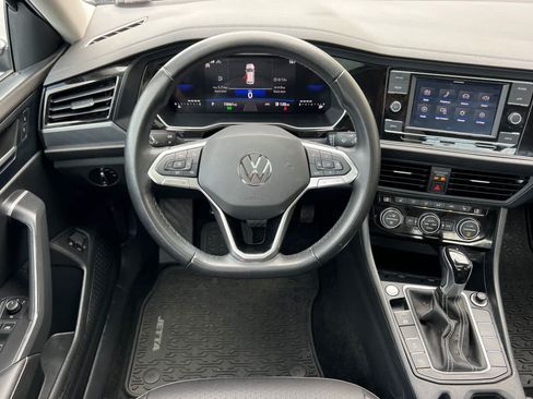 Used 2024 Volkswagen Jetta SE w/ Panoramic Sunroof Package FWD image 14