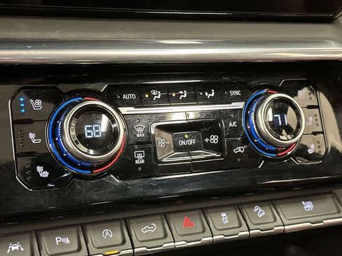 Used 2023 GMC Sierra 1500 Denali Ultimate image 17