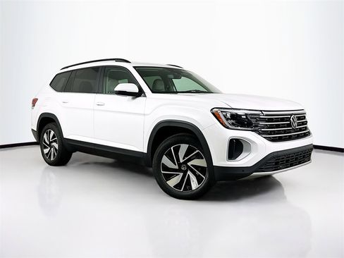 New 2026 Volkswagen Atlas SE image 1