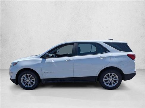 Used 2021 Chevrolet Equinox LS FWD image 8