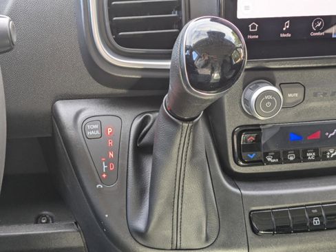 New 2025 RAM ProMaster 3500 w/ Leather Interior Group image 25