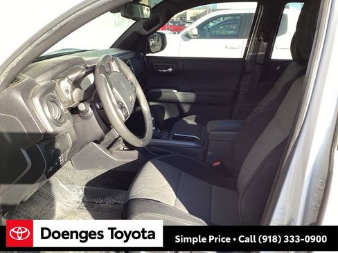 Used 2022 Toyota Tacoma TRD Sport image 20
