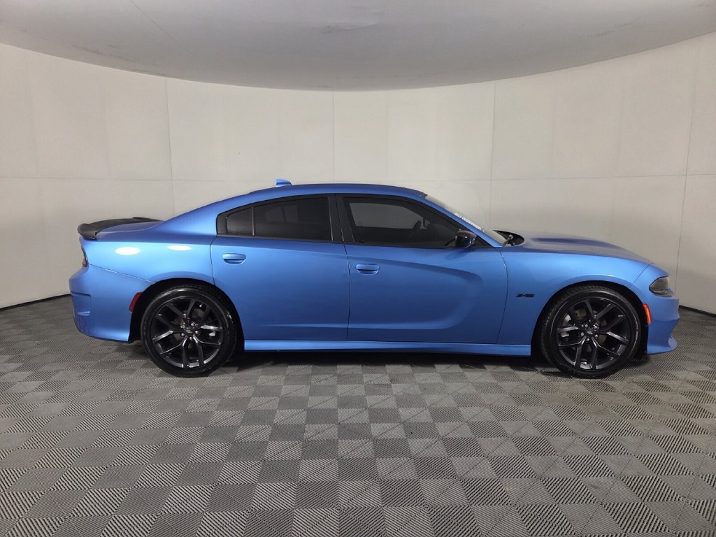 Used 2023 Dodge Charger R/T w/ Blacktop Package RWD image 5