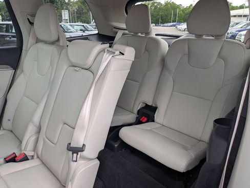 Used 2023 Volvo XC90 B6 Plus AWD/4WD image 29