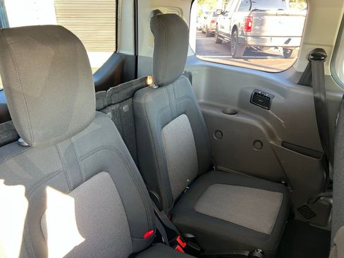 Used 2020 Ford Transit Connect XL image 40