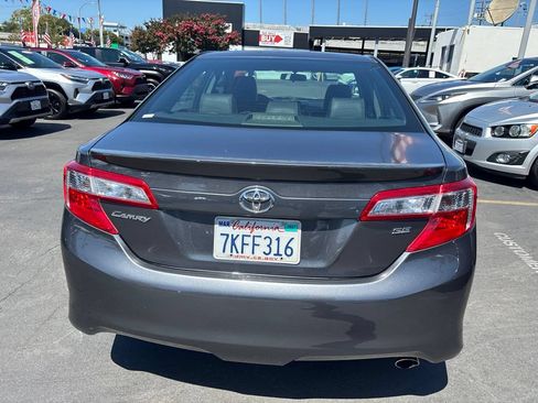 Used 2012 Toyota Camry SE FWD image 5