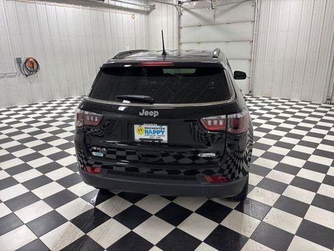 Used 2026 Jeep Compass Latitude AWD/4WD image 4