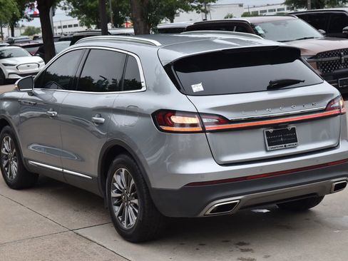 Certified 2023 Lincoln Nautilus FWD w/ Premium Package image 10