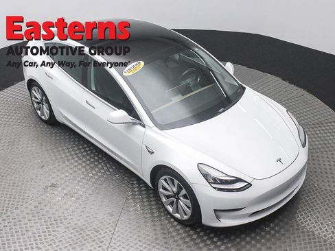 Used 2019 Tesla Model 3 Standard Range RWD image 3