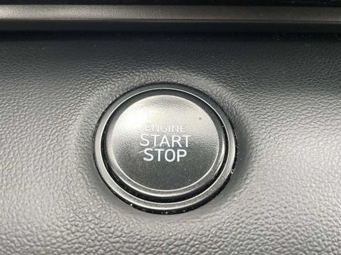 Certified 2025 Hyundai Elantra Sport FWD image 28
