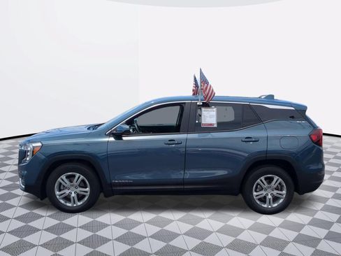 Certified 2024 GMC Terrain SLE FWD image 4