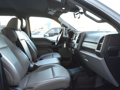 Used 2021 Ford F350 XL w/ Power Equipment Group image 10