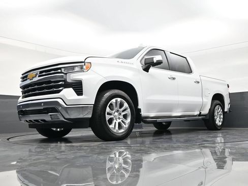 Used 2023 Chevrolet Silverado 1500 LTZ RWD image 17
