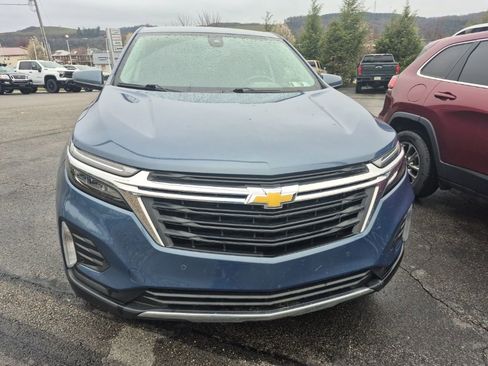 Used 2024 Chevrolet Equinox LT image 2