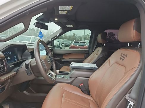 Used 2022 Ford Expedition King Ranch image 17