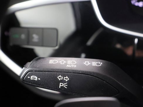 Used 2023 Audi Q3 2.0T Premium w/ Convenience Package image 41