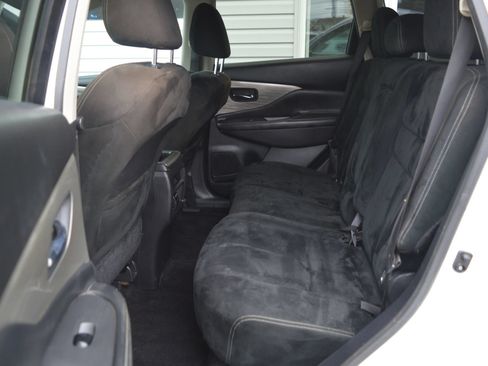 Used 2016 Nissan Murano SV AWD/4WD image 13