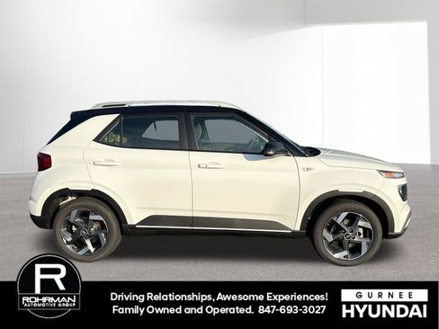 New 2026 Hyundai Venue SEL image 10
