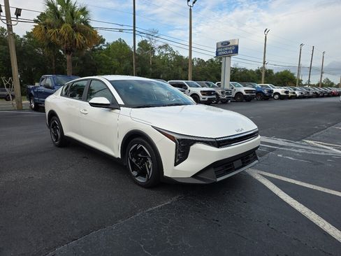 Used 2025 Kia K4 EX FWD image 9