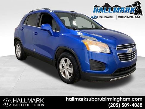 Used 2015 Chevrolet Trax LT w/ LT Sun and Sound Package image 1