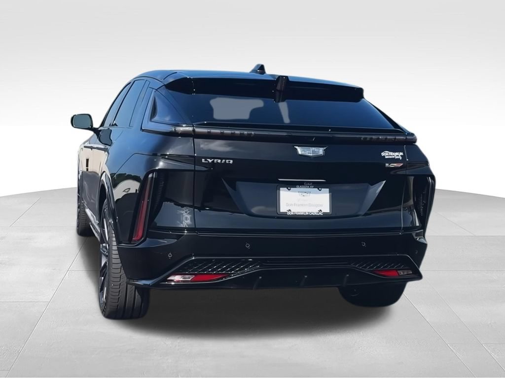 New 2026 Cadillac Lyriq V AWD/4WD image 8